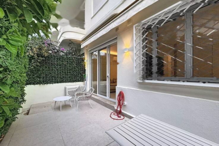 Квартира в Каннах, Франция, 40 м² - фото 1