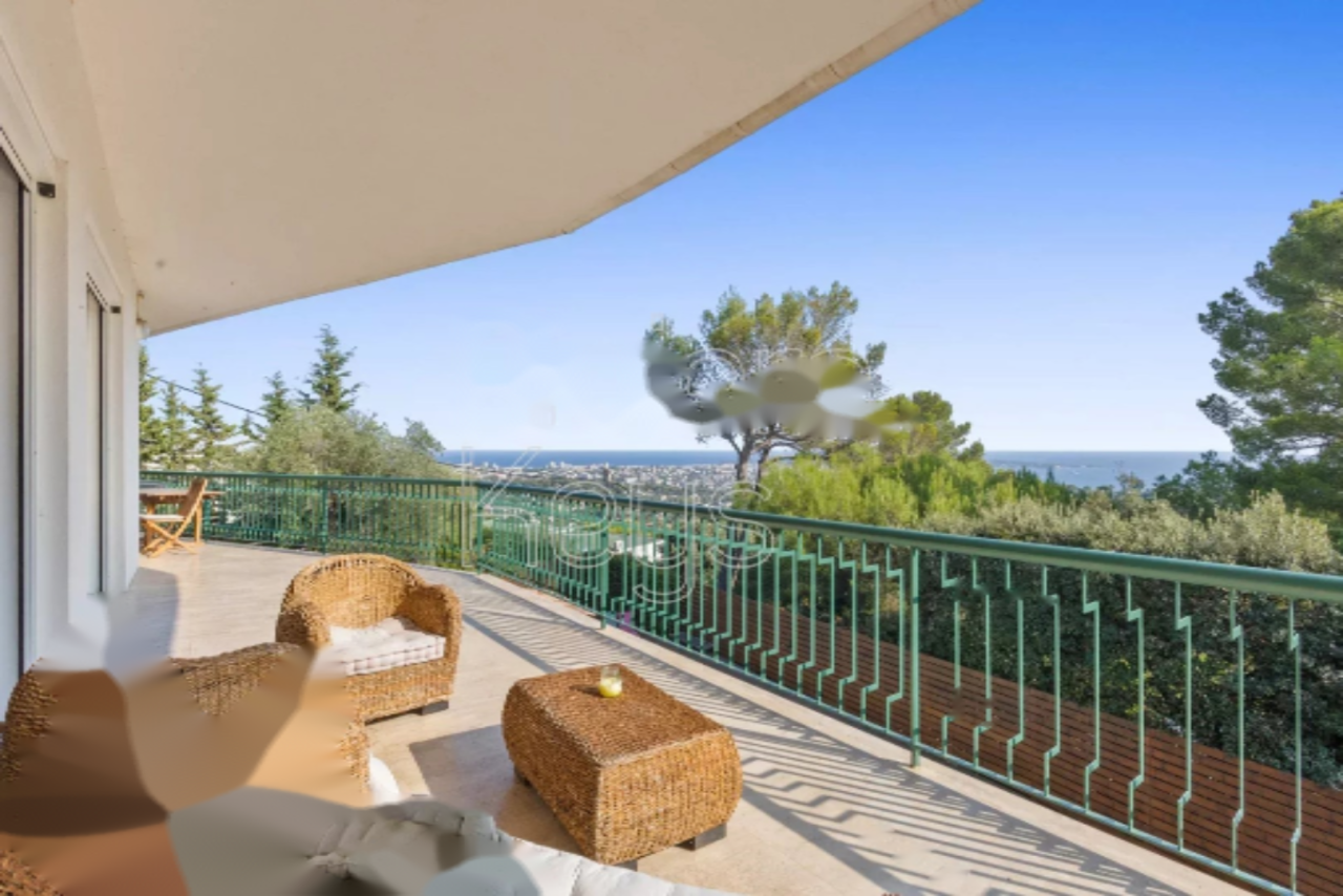 Квартира в Каннах, Франция, 220 м² - фото 1