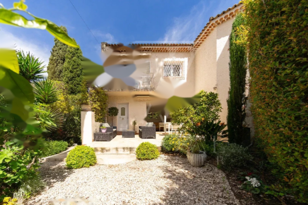 Квартира в Каннах, Франция, 122 м² - фото 1