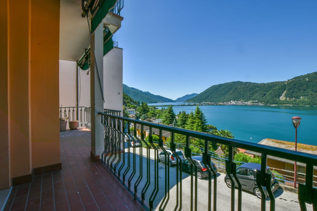 Квартира в Кампионе-д'Италия, Италия, 78 м² - фото 13