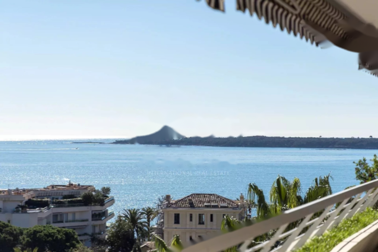 Квартира в Каннах, Франция, 61 м² - фото 2