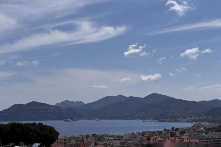 Квартира в Каннах, Франция, 97 м² - фото 2