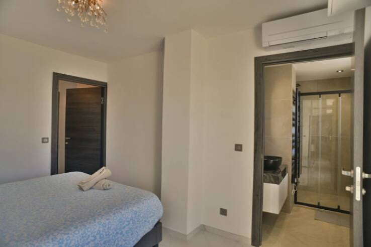 Квартира в Каннах, Франция, 80 м² - фото 2