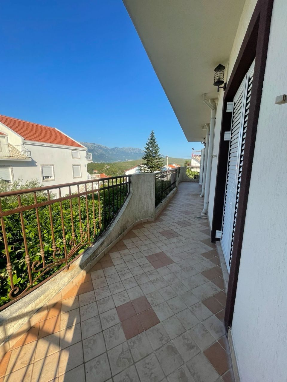 Вилла в Тивате, Черногория, 295 м² - фото 16