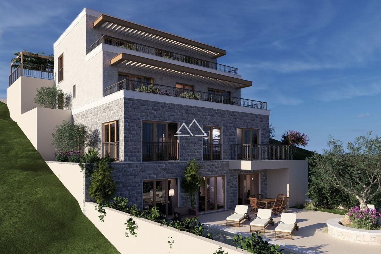 Земля в Тивате, Черногория, 542 м² - фото 2