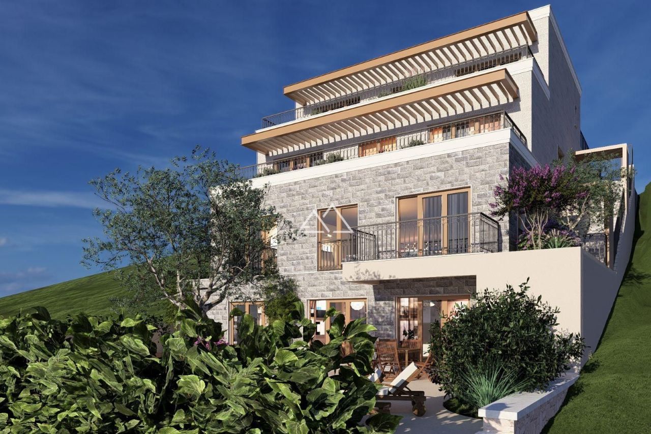 Земля в Тивате, Черногория, 542 м² - фото 3