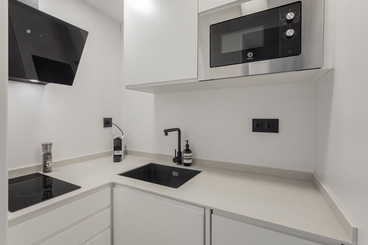 Квартира в Барселоне, Испания, 43 м² - фото 9