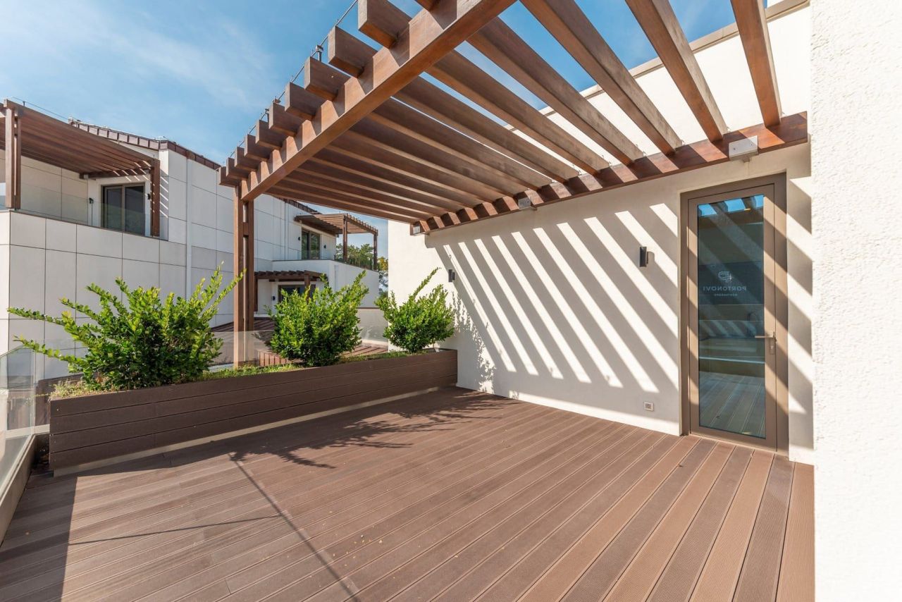 Апартаменты в Херцег-Нови, Черногория, 156 м² - фото 3