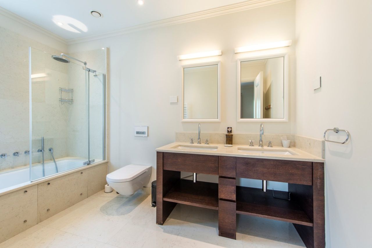 Апартаменты в Тивате, Черногория, 152 м² - фото 11