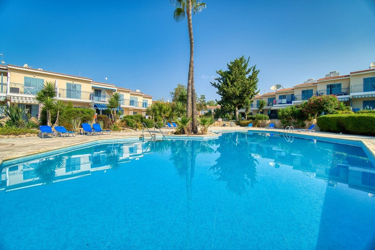 Апартаменты в Пафосе, Кипр, 70 м² - фото 1