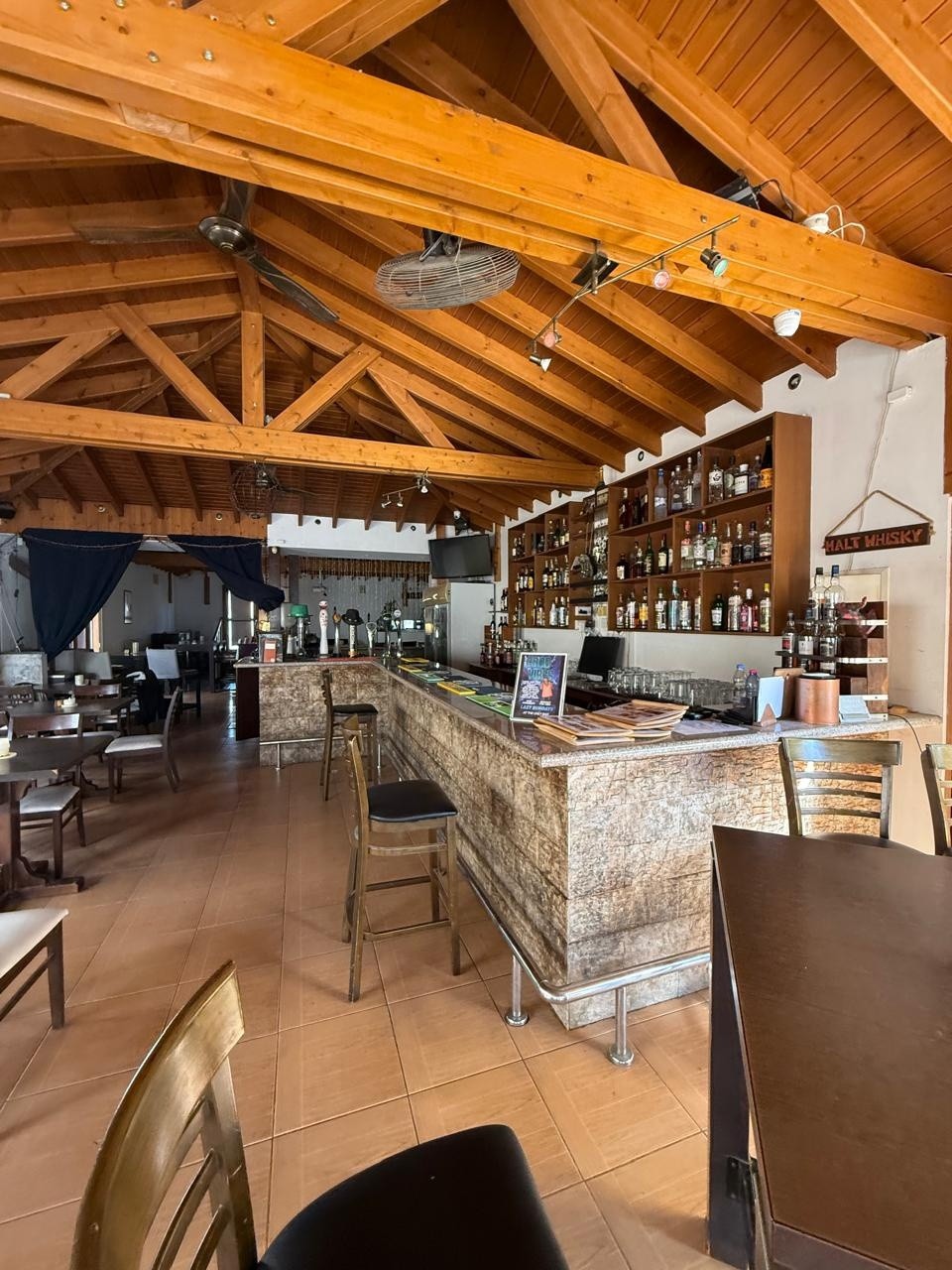 Кафе, ресторан в Ларнаке, Кипр - фото 1