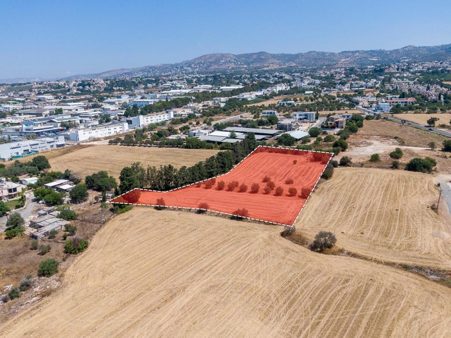 Земля в Пафосе, Кипр, 7 024 м² - фото 2