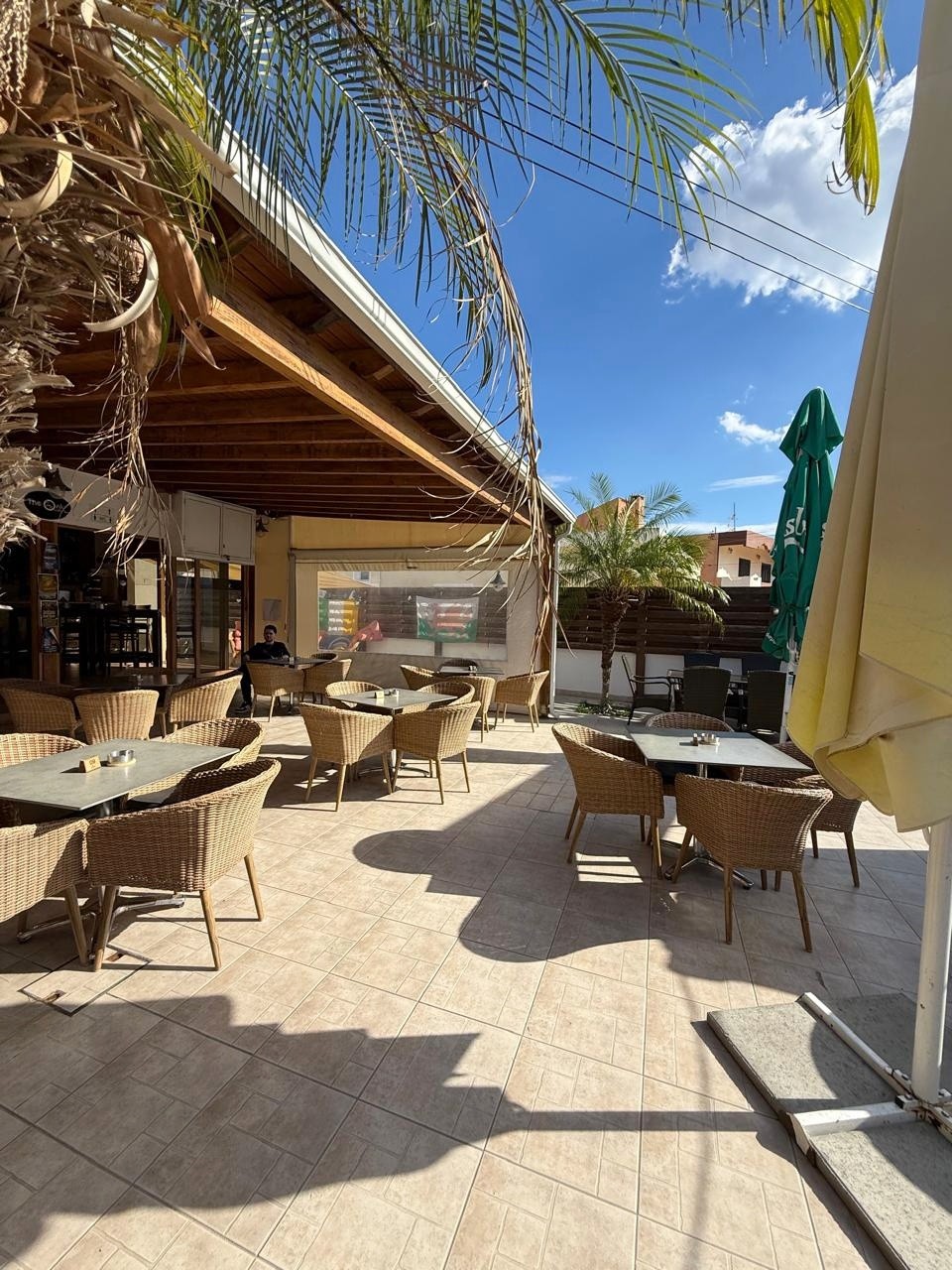 Кафе, ресторан в Ларнаке, Кипр - фото 6