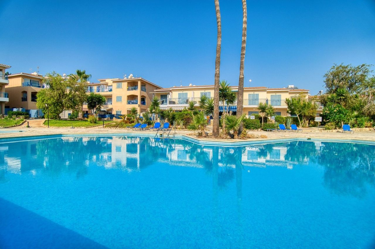 Апартаменты в Пафосе, Кипр, 70 м² - фото 11