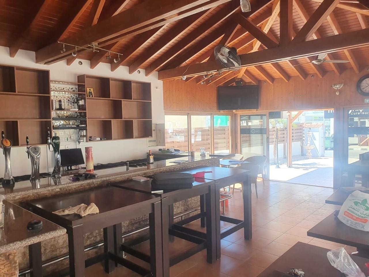 Кафе, ресторан в Ларнаке, Кипр - фото 12