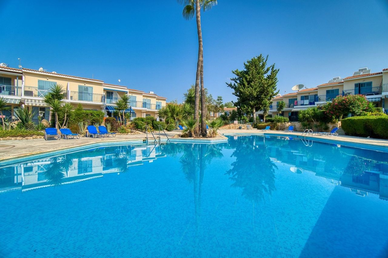 Апартаменты в Пафосе, Кипр, 70 м² - фото 16