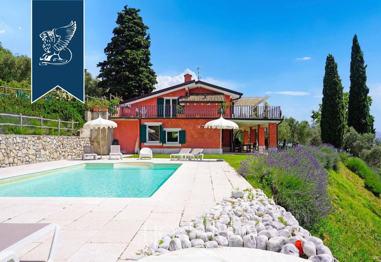 Вилла в Брешии, Италия, 805 м² - фото 7