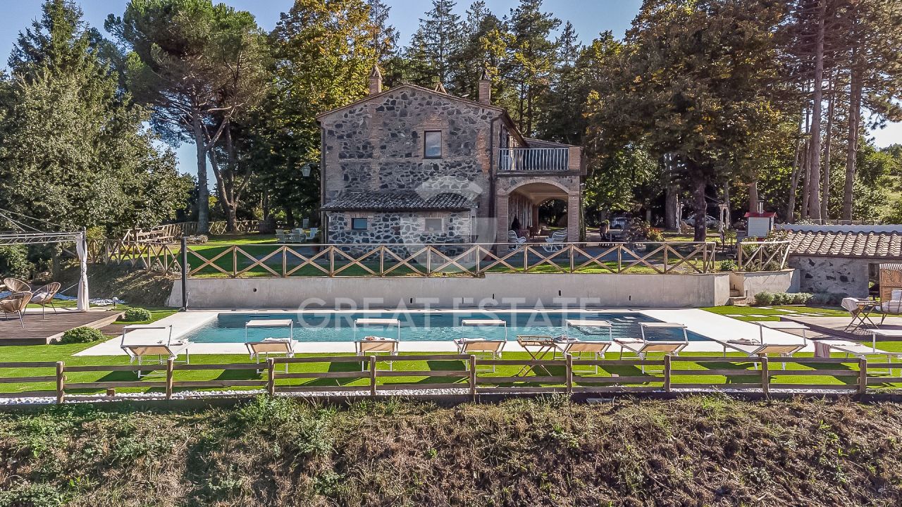 Дом в Орвието, Италия, 425.7 м² - фото 2