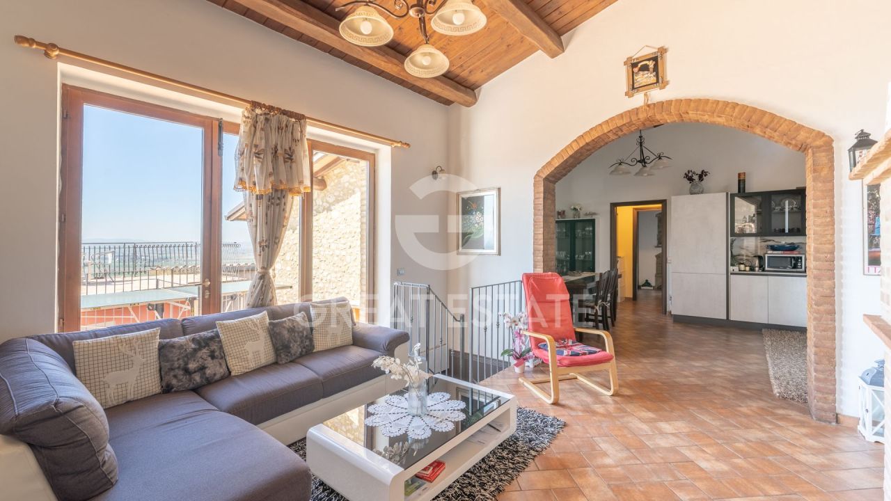 Дом в Треви, Италия, 203 м² - фото 12