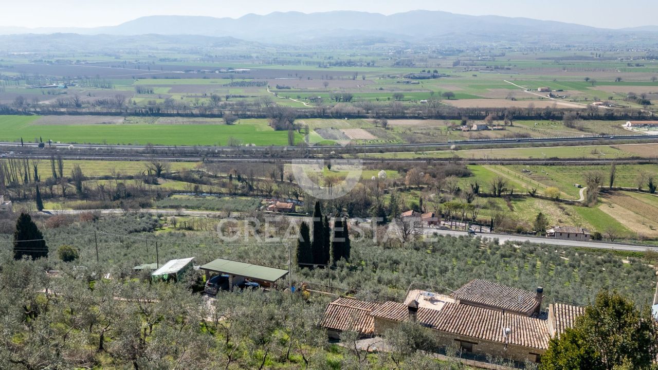 Дом в Треви, Италия, 203 м² - фото 18