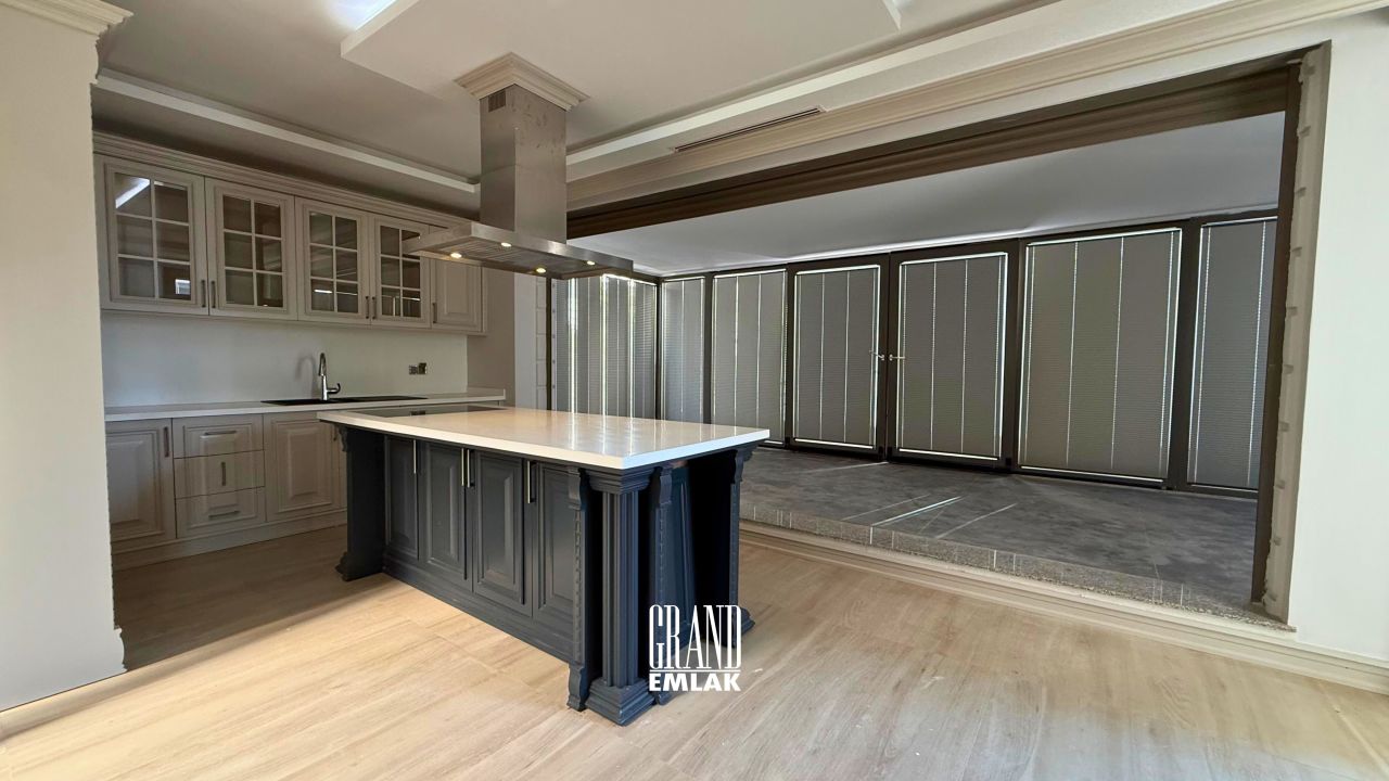 Вилла в Анталии, Турция, 380 м² - фото 8