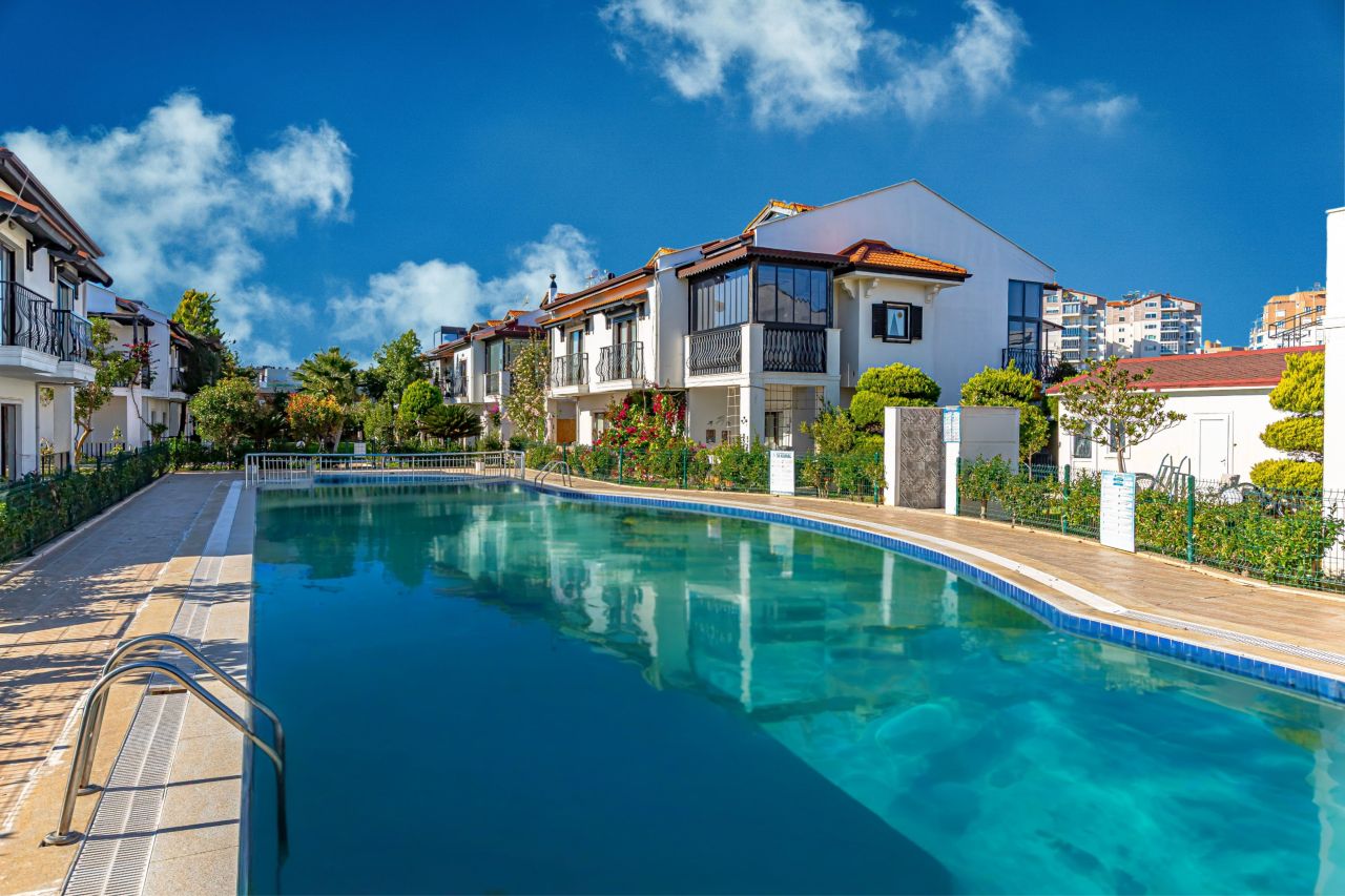 Квартира в Анталии, Турция, 230 м² - фото 1