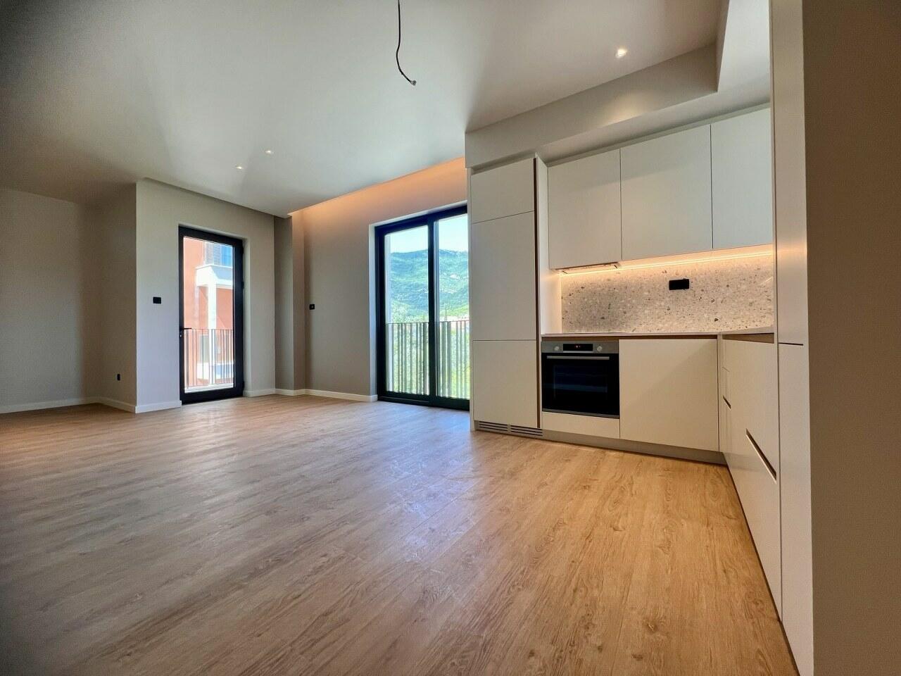 Квартира в Тивате, Черногория, 45 м² - фото 2