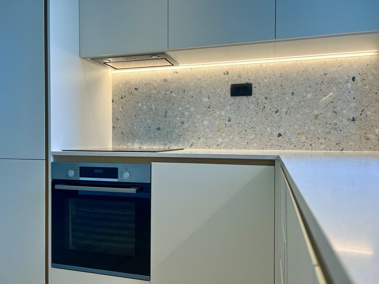 Квартира в Тивате, Черногория, 45 м² - фото 4