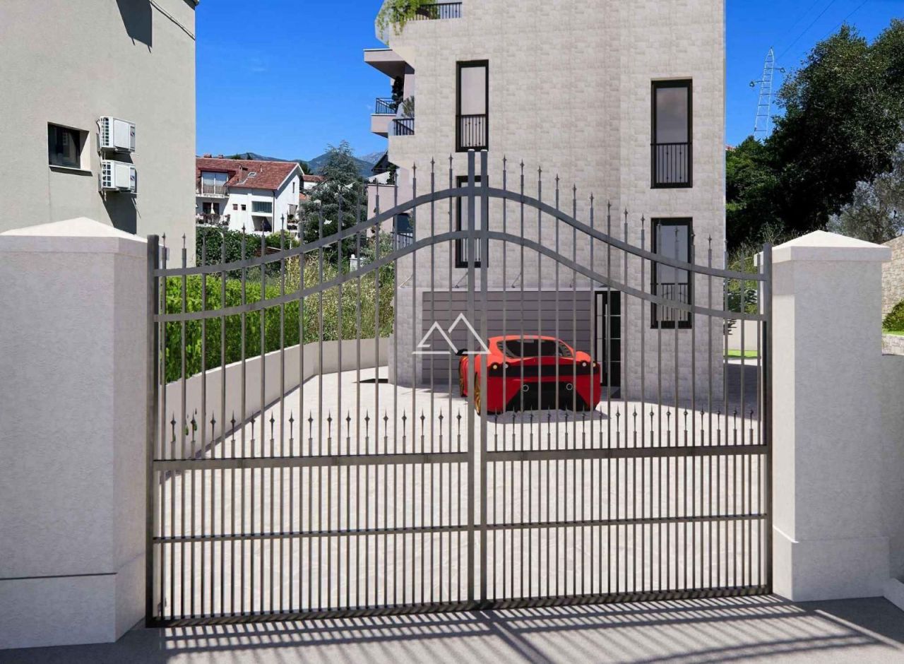 Вилла в Тивате, Черногория, 300 м² - фото 3