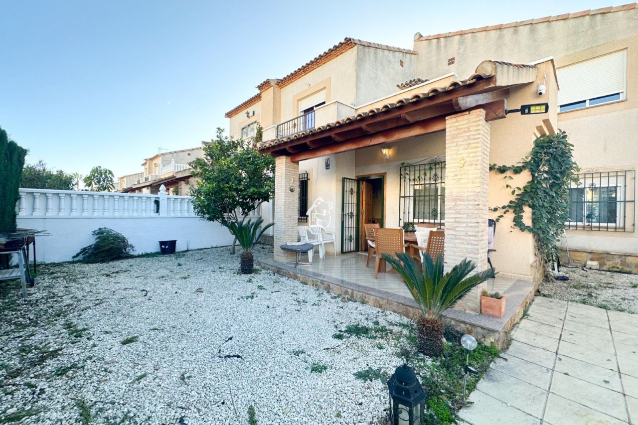 Дом в Ло-Криспине, Испания, 100 м² - фото 1