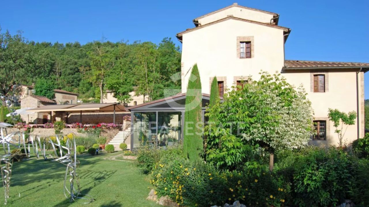 Дом в Сан-Джиминьяно, Италия, 739.1 м² - фото 7