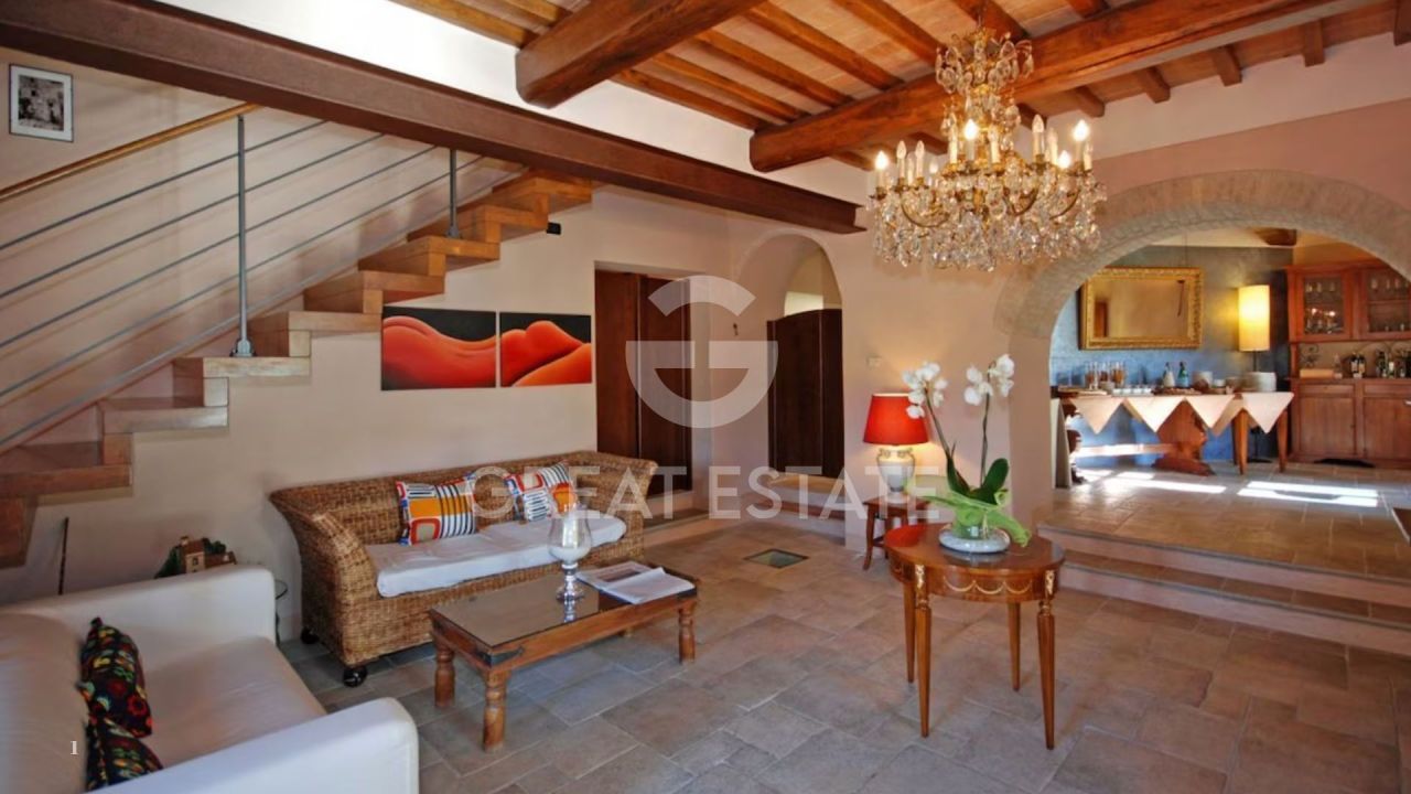 Дом в Сан-Джиминьяно, Италия, 739.1 м² - фото 11