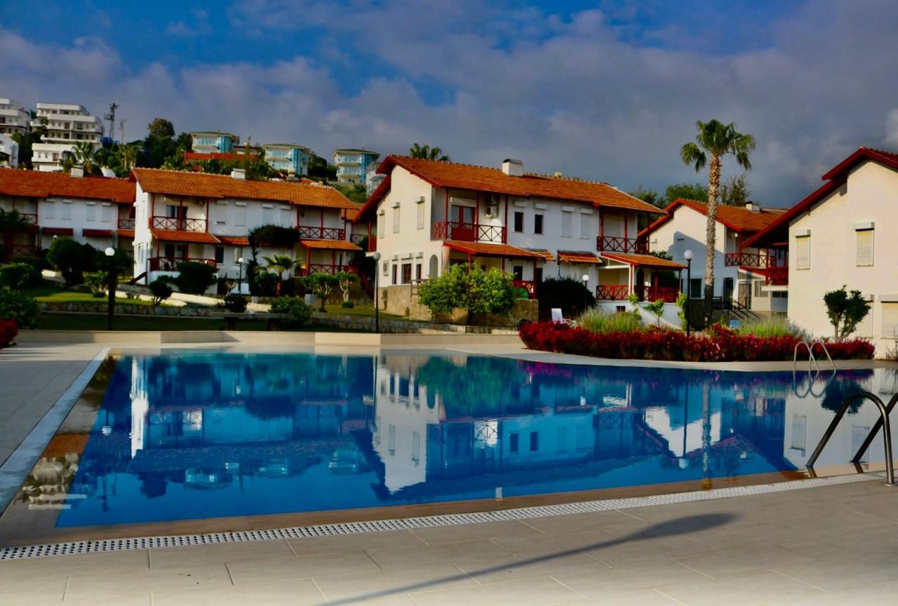 Вилла в Алании, Турция, 200 м² - фото 2