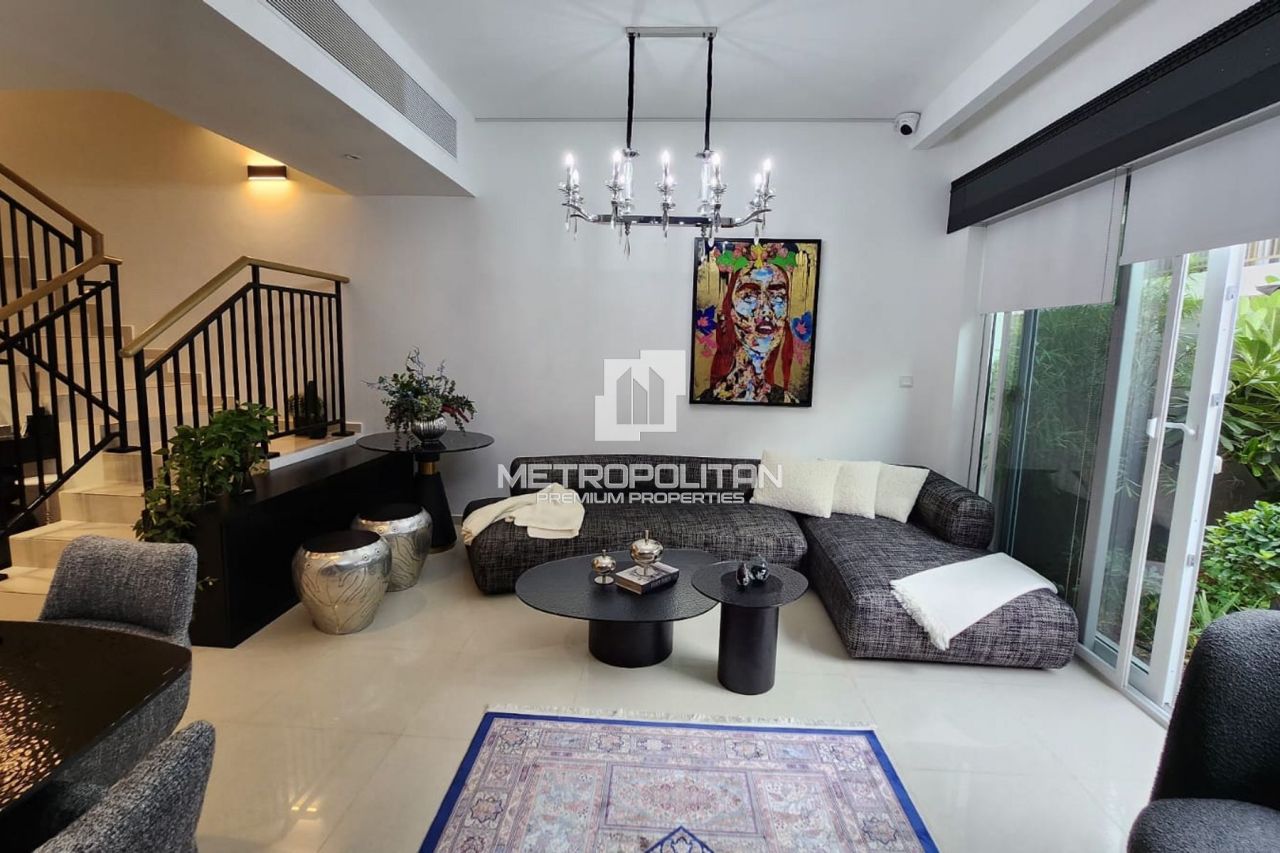 Вилла в Дубае, ОАЭ, 114 м² - фото 1