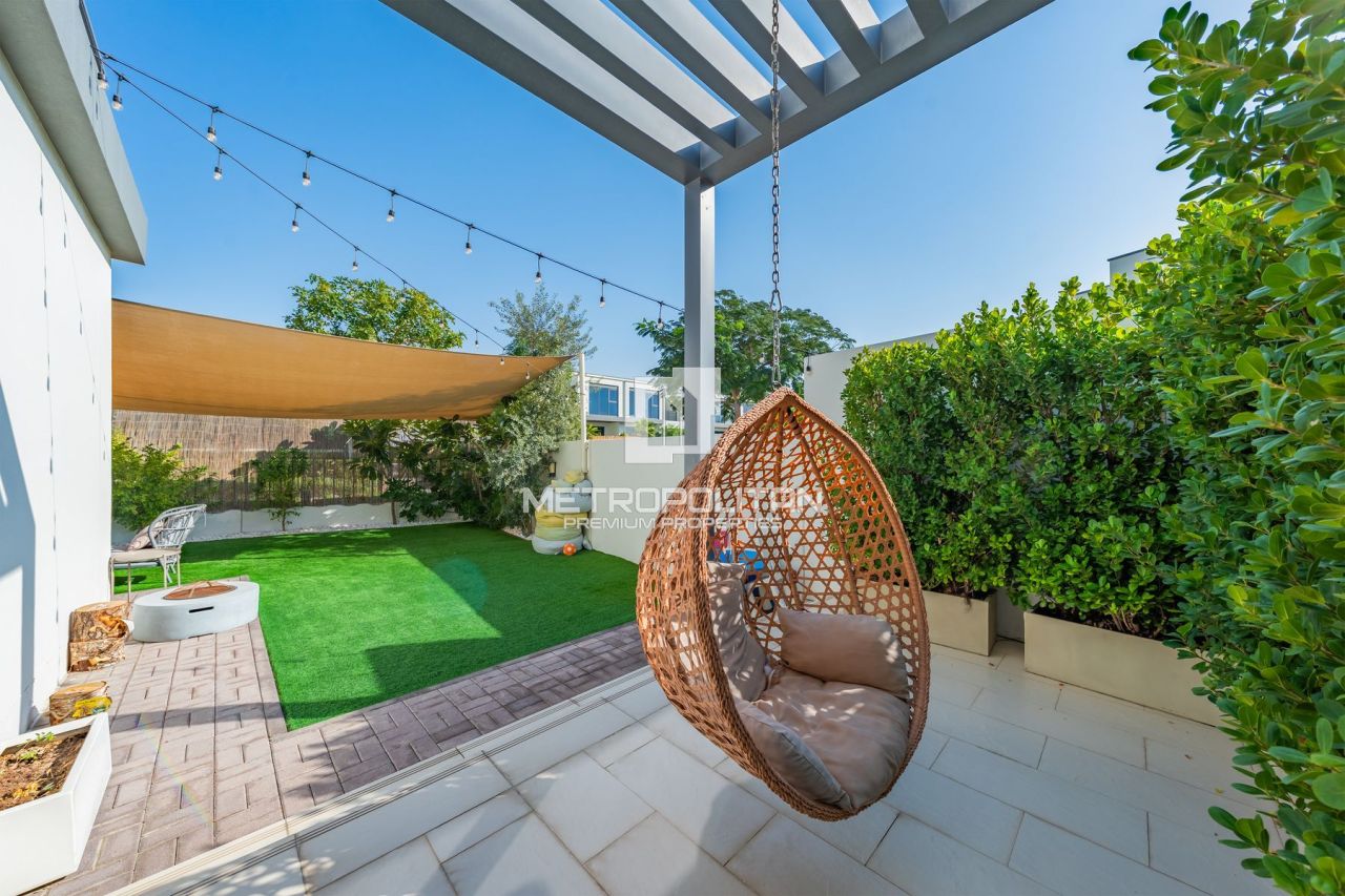 Таунхаус в Дубае, ОАЭ, 232 м² - фото 2