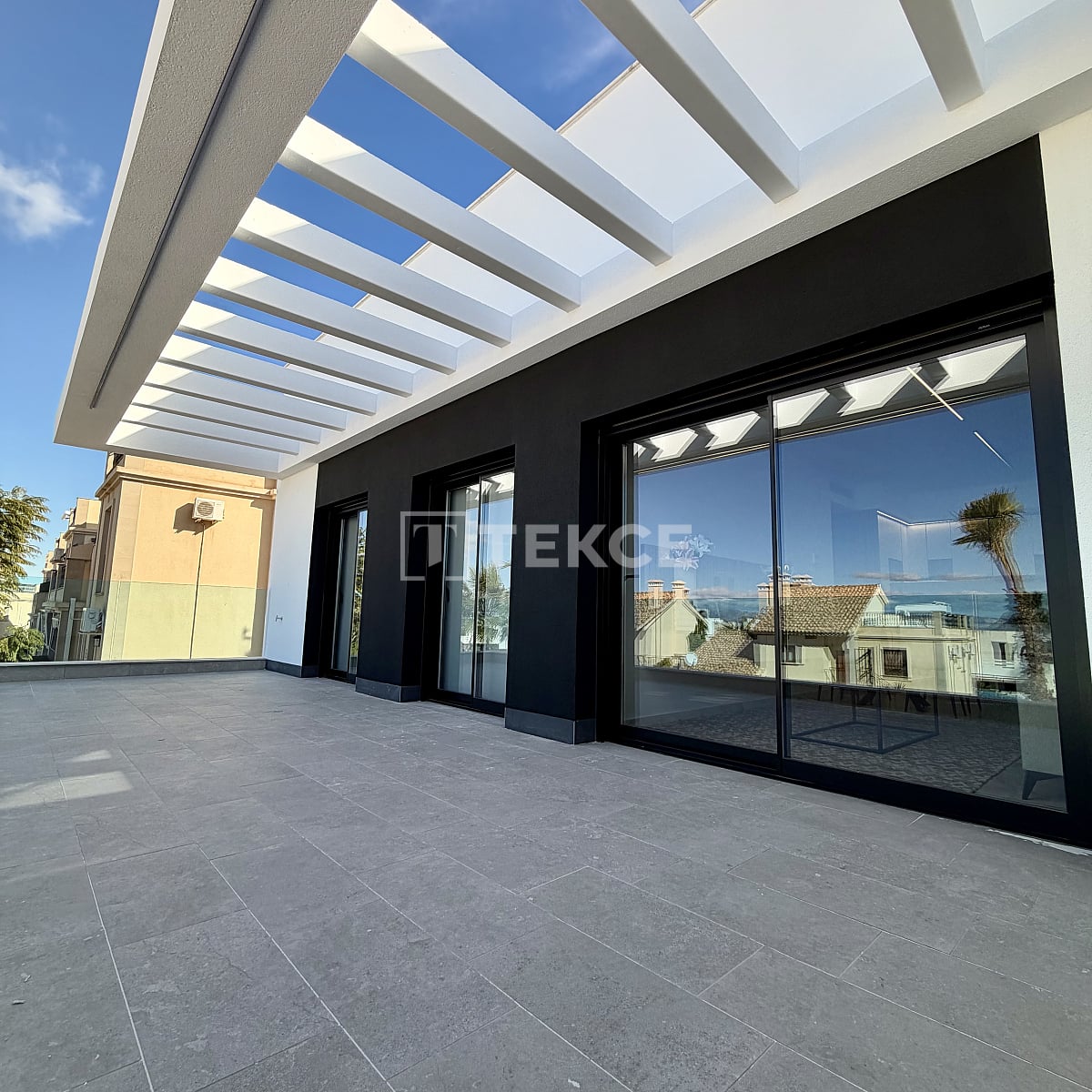 Апартаменты в Альгорфе, Испания, 96 м² - фото 1