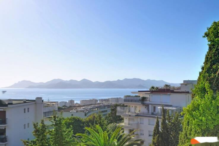 Квартира в Каннах, Франция, 100 м² - фото 1