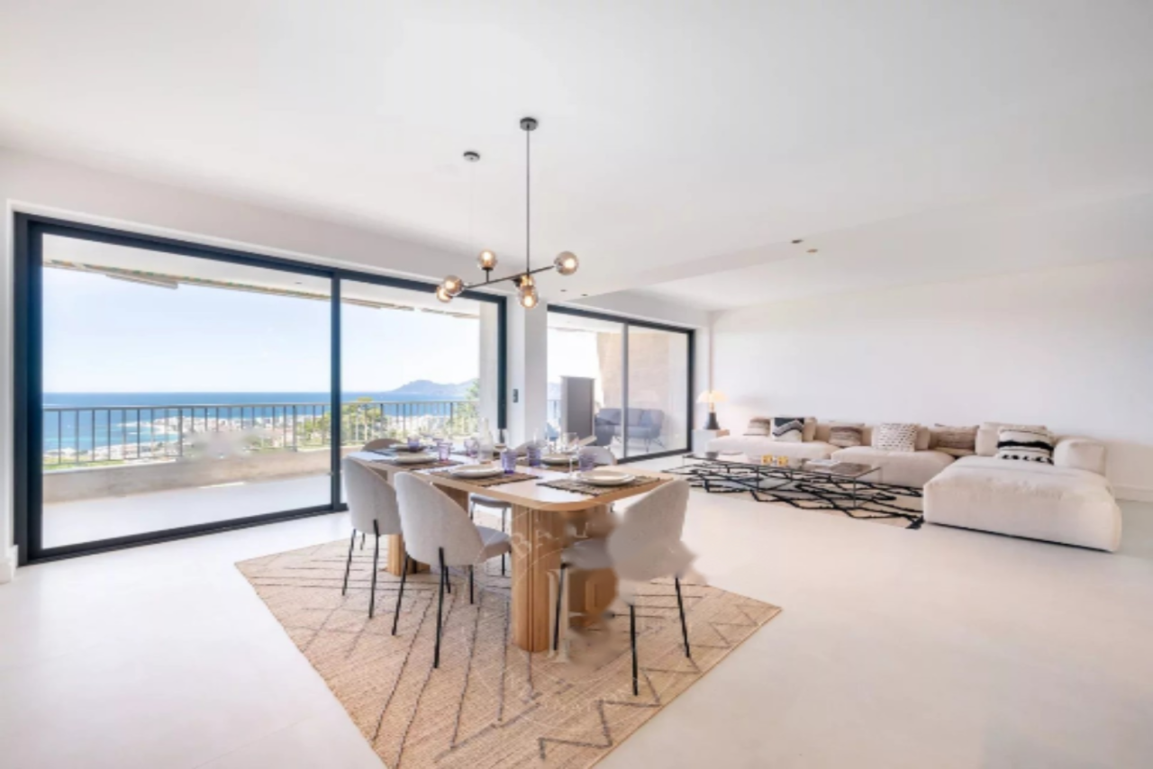 Квартира в Каннах, Франция, 119 м² - фото 1