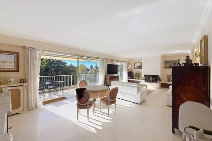 Квартира в Каннах, Франция, 100 м² - фото 1