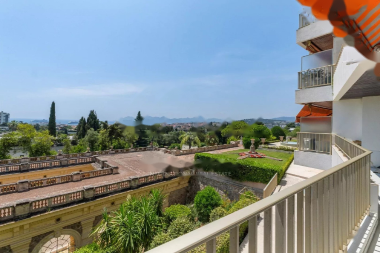 Квартира в Каннах, Франция, 127 м² - фото 2