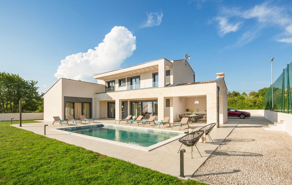 Вилла в Лабине, Хорватия, 232 м² - фото 1