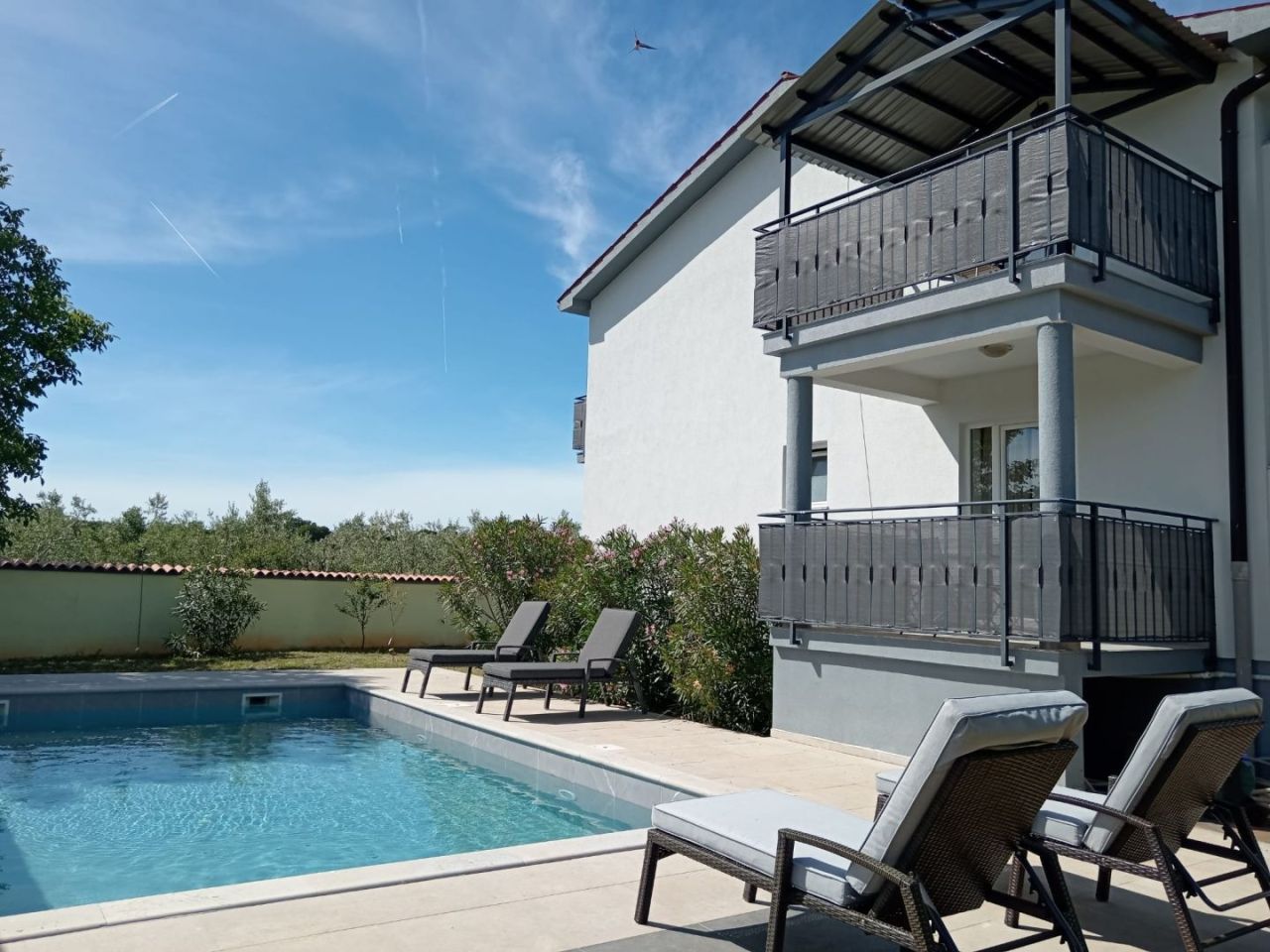 Отель, гостиница Valtura, Хорватия, 500 м² - фото 1