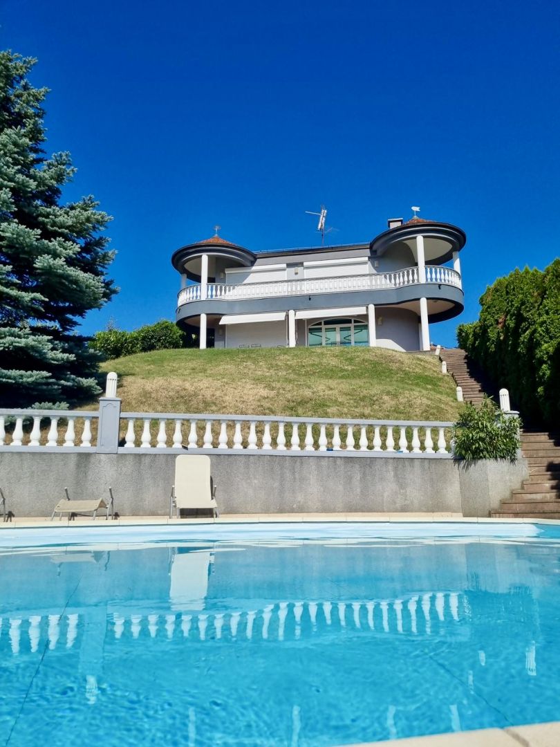 Вилла Maksimir, Хорватия, 450 м² - фото 1