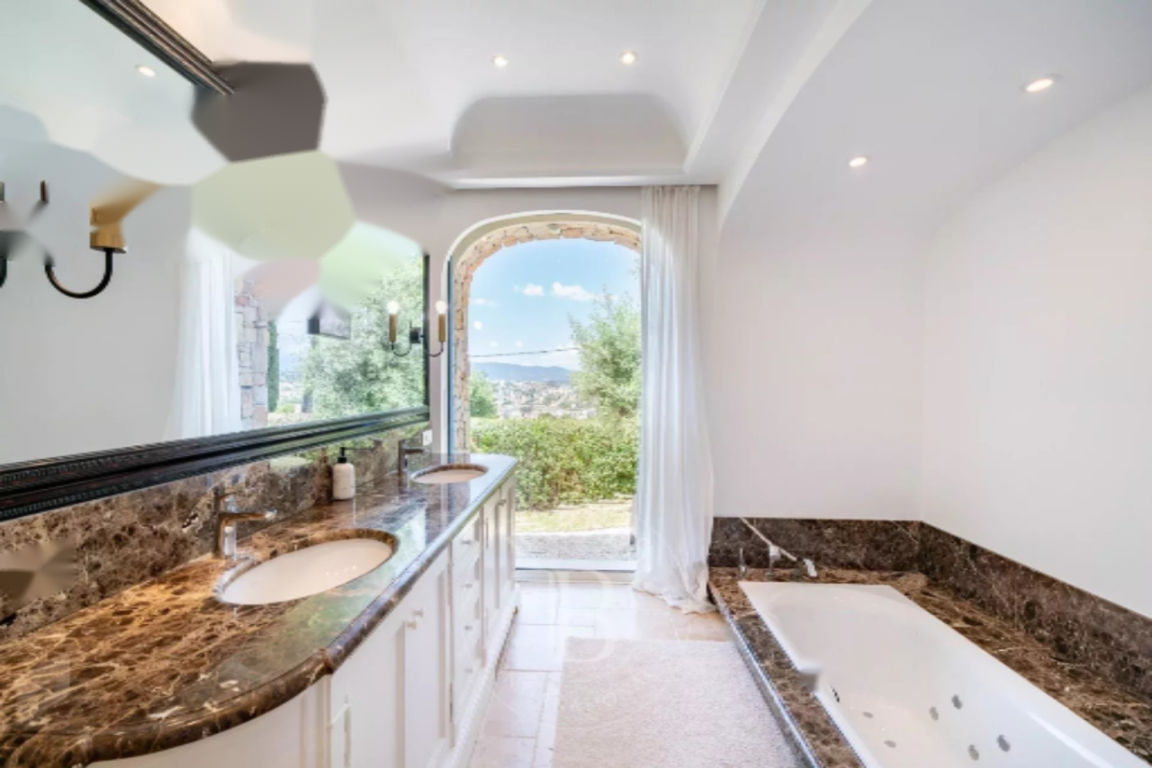 Квартира в Каннах, Франция, 200 м² - фото 8