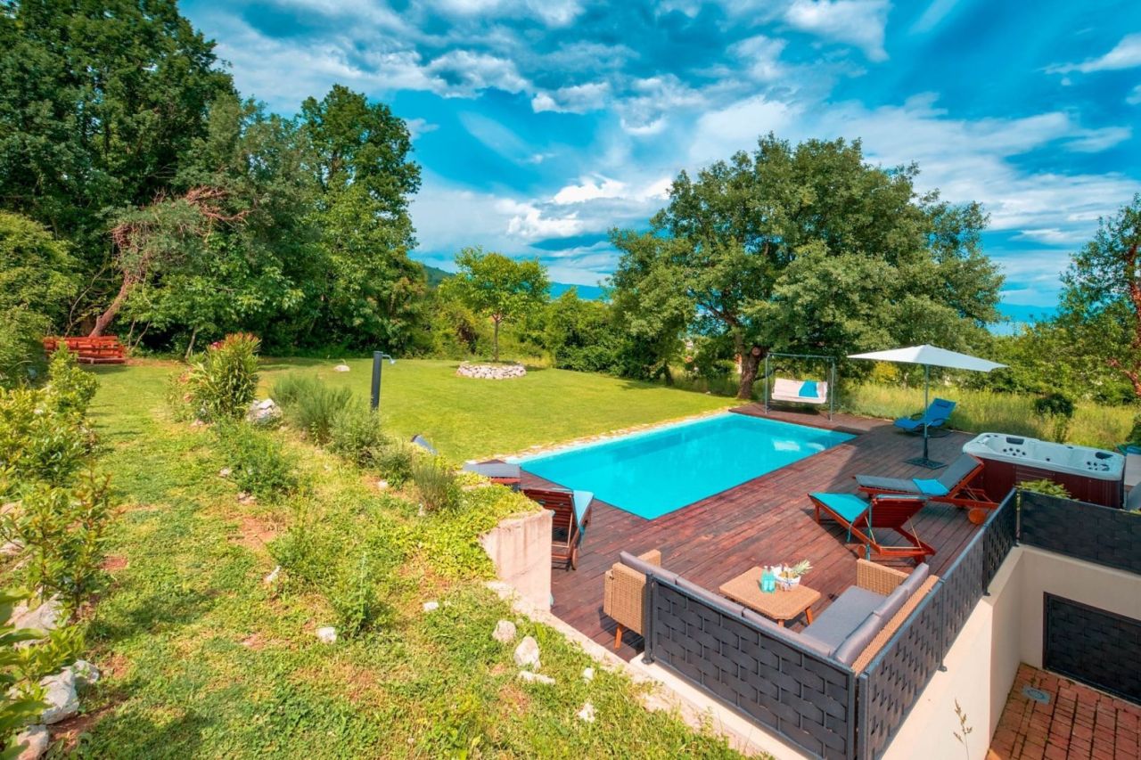 Вилла Poljane, Хорватия, 250 м² - фото 1