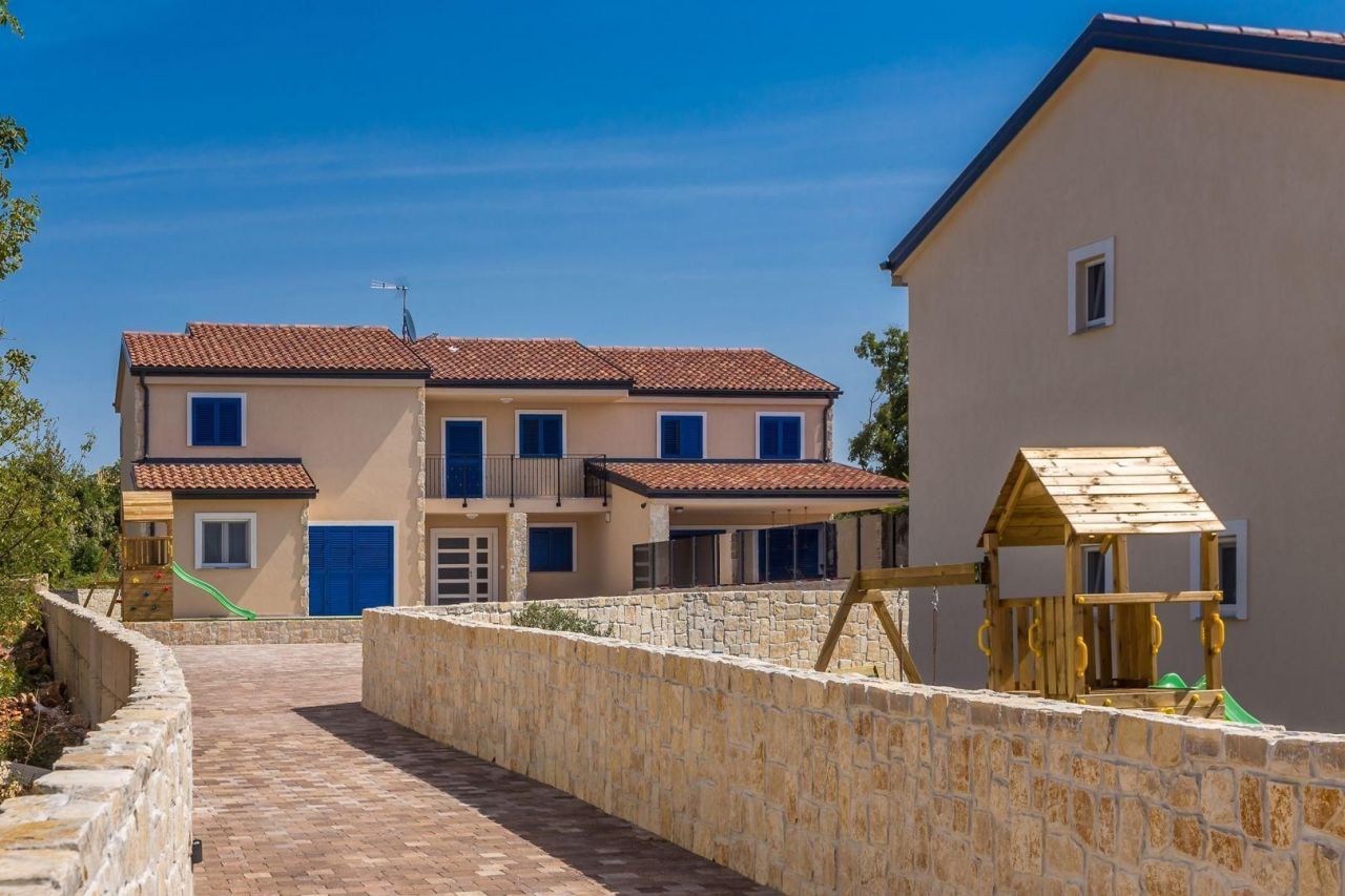 Вилла Kras, Dobrinj, Хорватия, 323 м² - фото 1