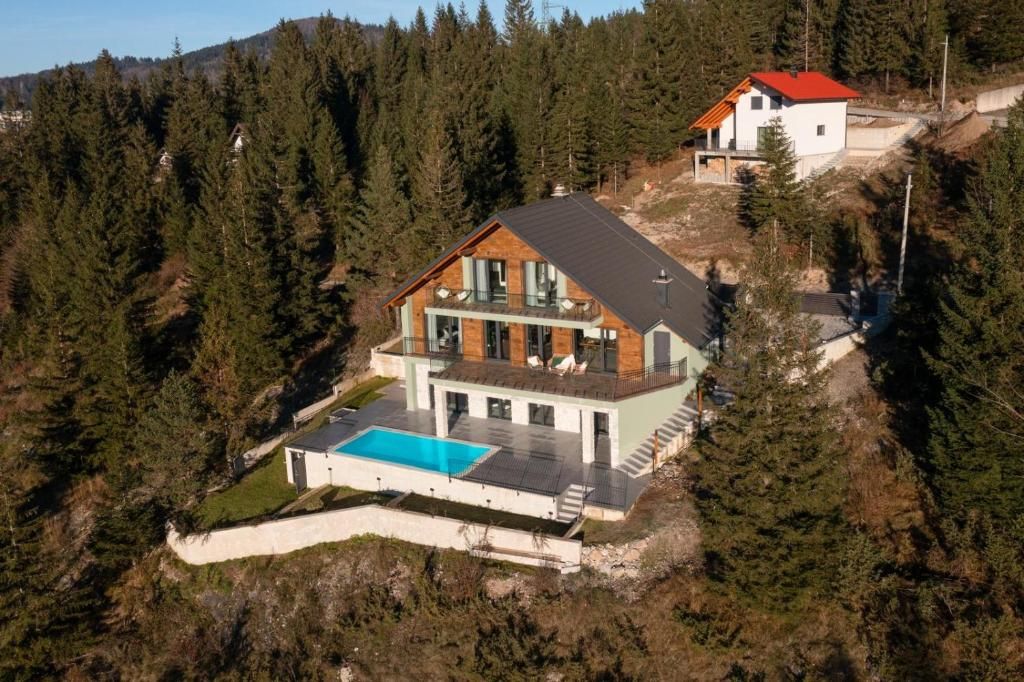 Вилла в Равне-Горе, Хорватия, 260 м² - фото 1