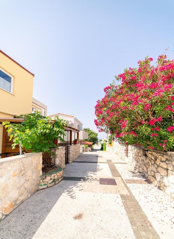 Отель, гостиница Novalja, Хорватия, 365 м² - фото 1