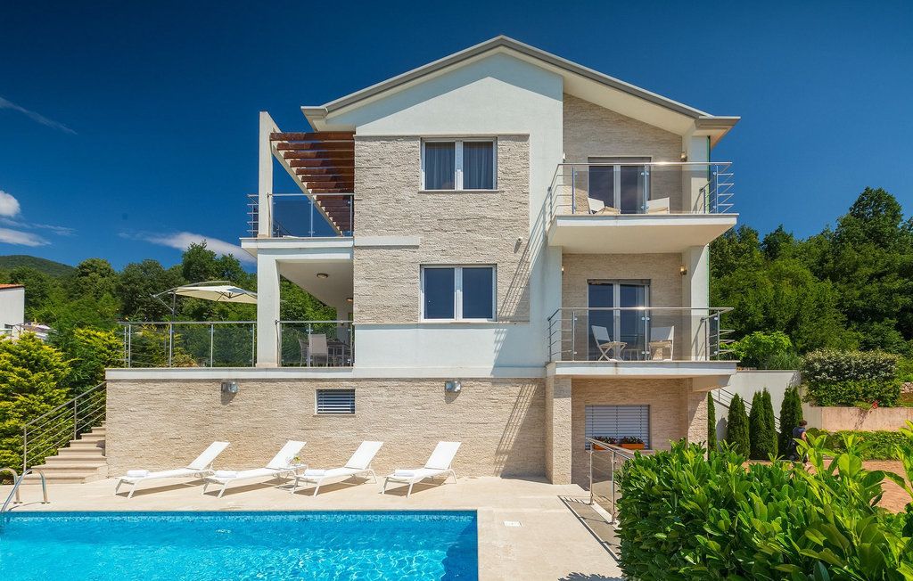 Вилла Poljane, Хорватия, 275 м² - фото 1