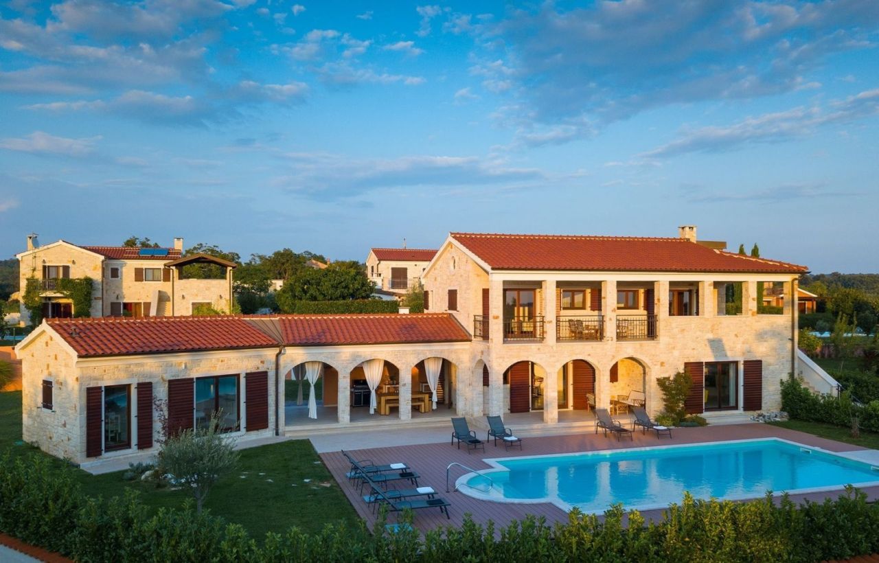 Вилла Sveti Lovreč, Хорватия, 250 м² - фото 1